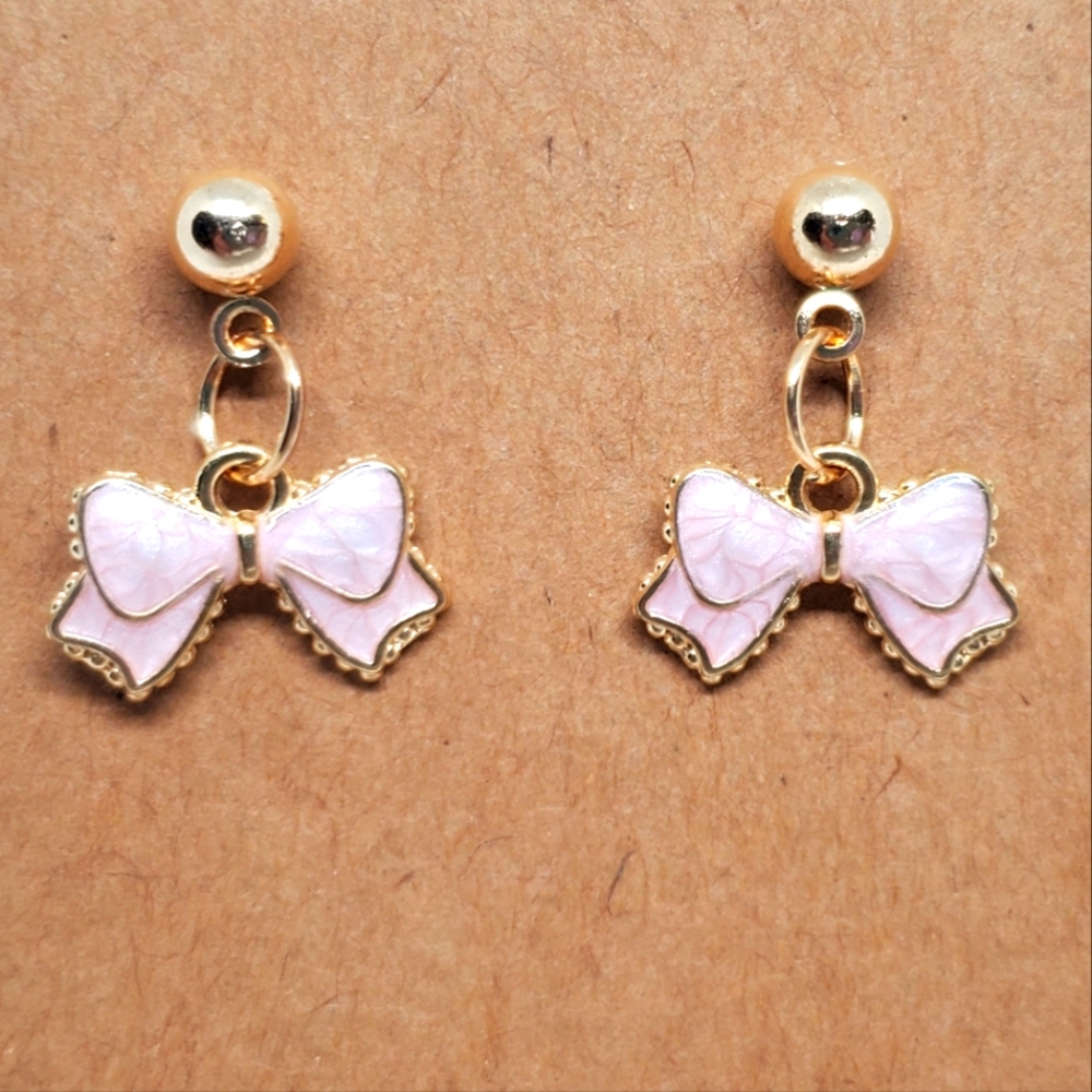 7/$10 Light Pink Bow Earrings, New
